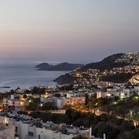 Crystal Bodrum ギュムシュルク